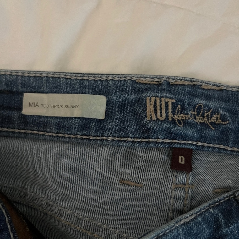 Toothpick skinny lowrise jeans